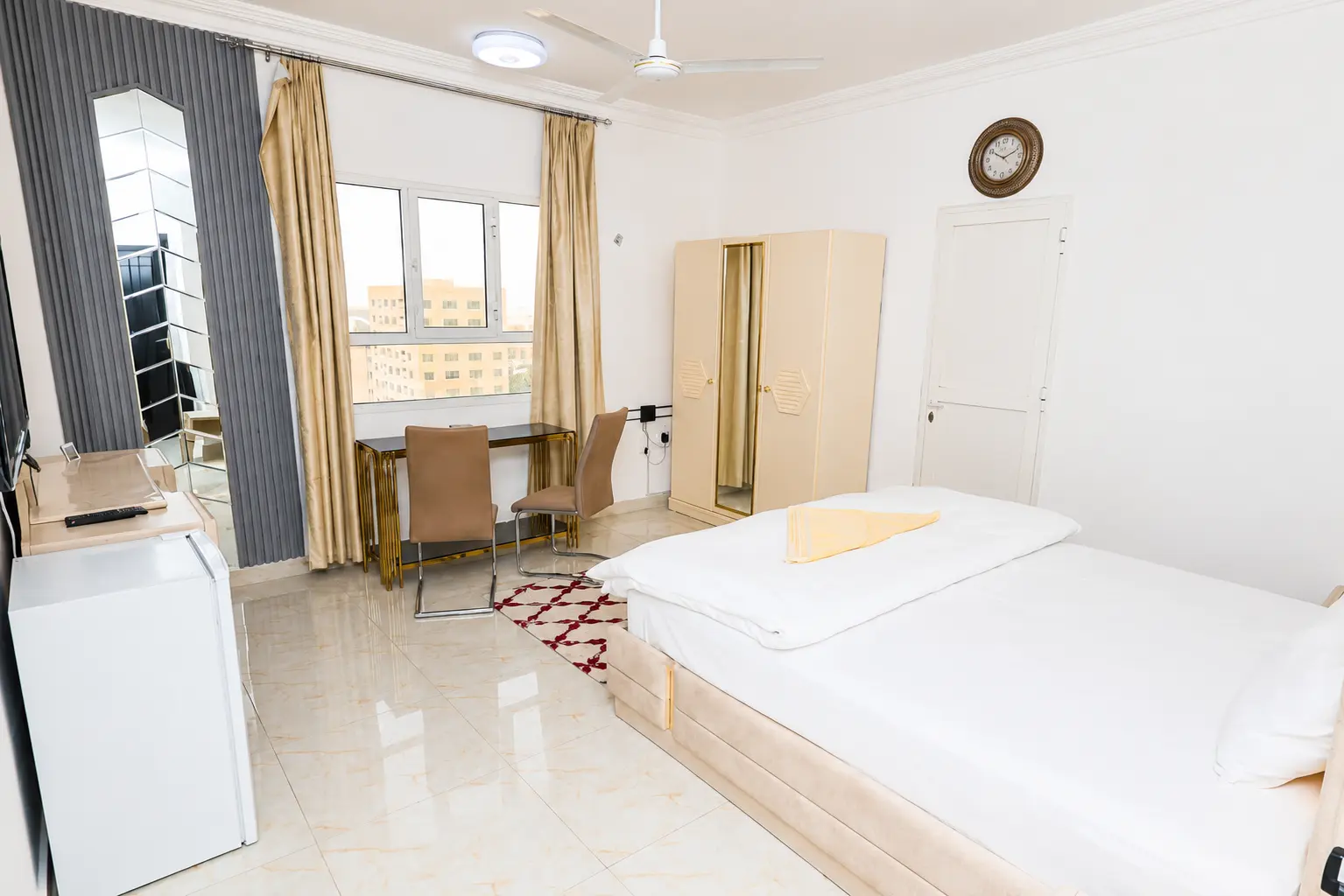 Bedroom with mirror
